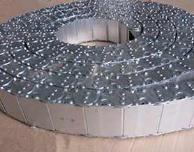 Enclosed steel and aluminum towline